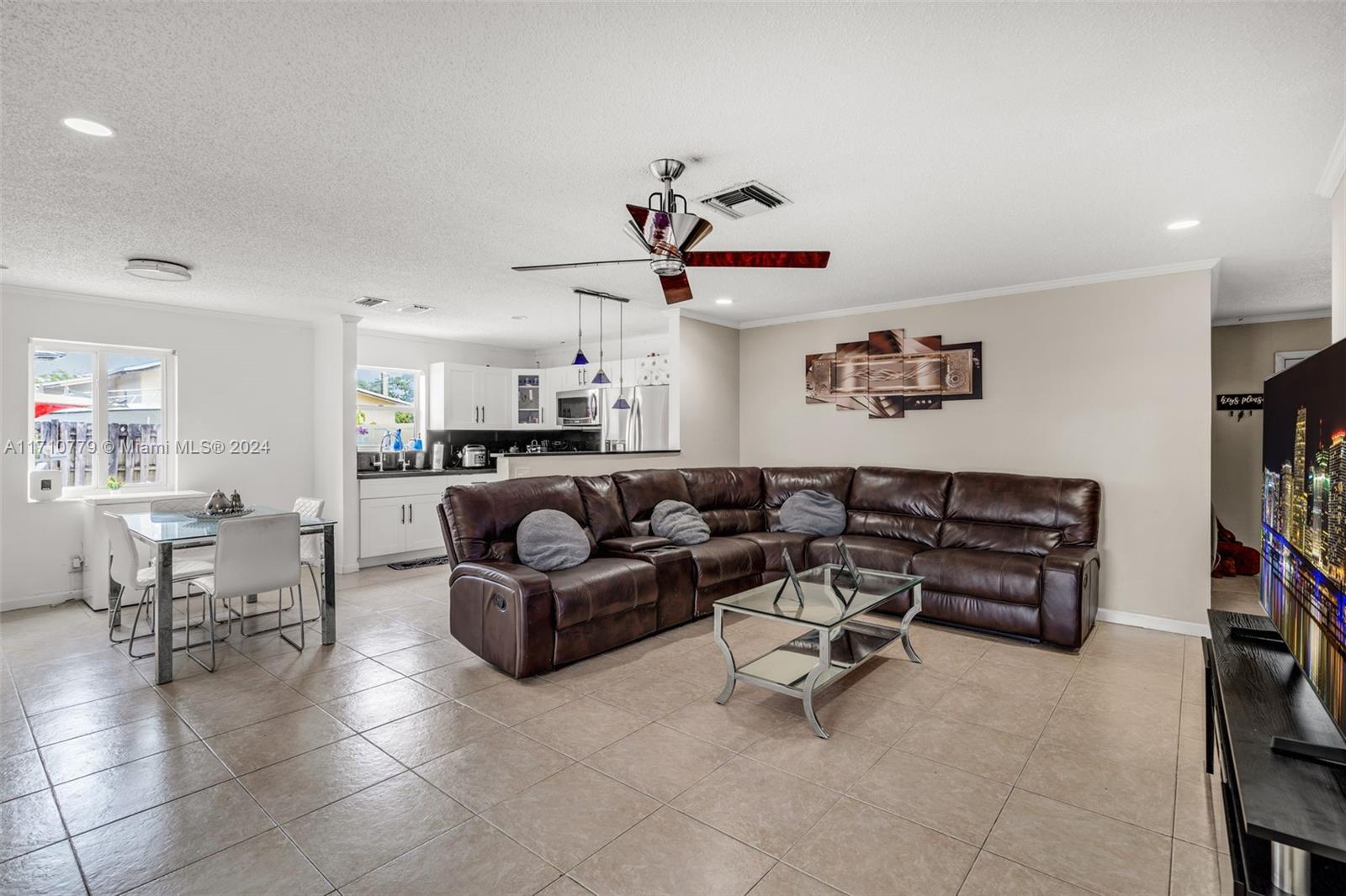 6707 Winfield Blvd, Margate, Florida image 5