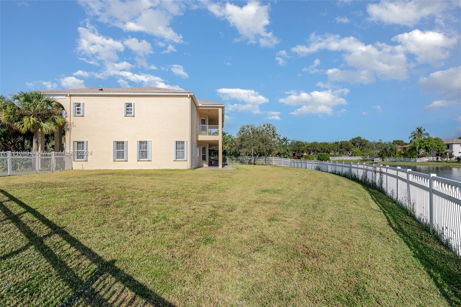 Listing Photo 24
