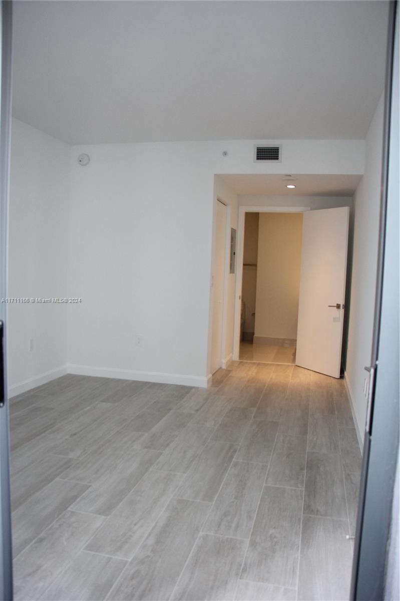 55 SW 9th St #1409, Miami FL 33130