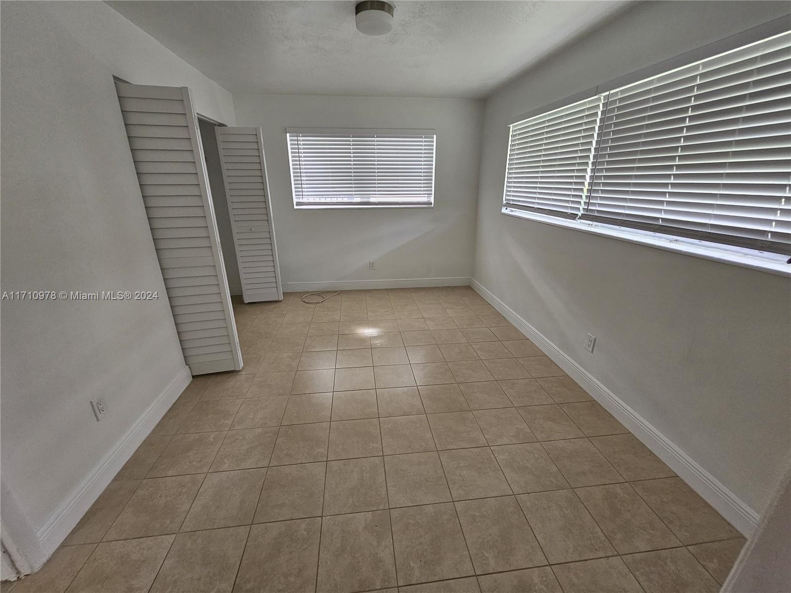 1720 NW 28th Ave, Fort Lauderdale, Florida image 23