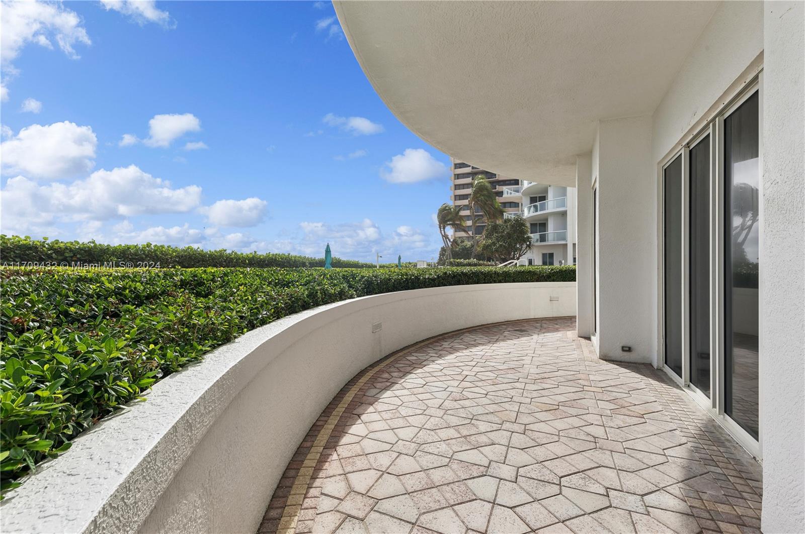 4600 N Ocean Dr #201, Riviera Beach, Florida image 6