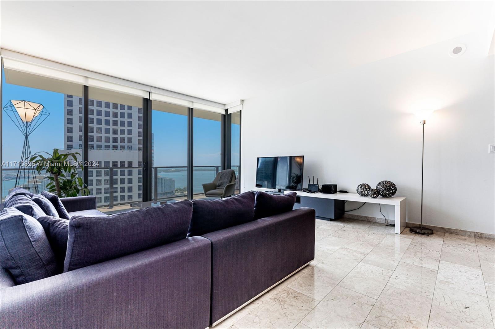 68 SE 6th St #2803, Miami, Florida image 16