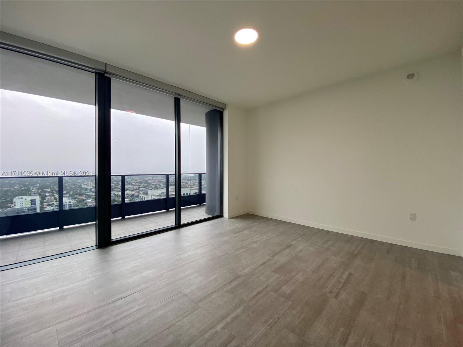 1000 Brickell Plz #4406, Miami FL 33131