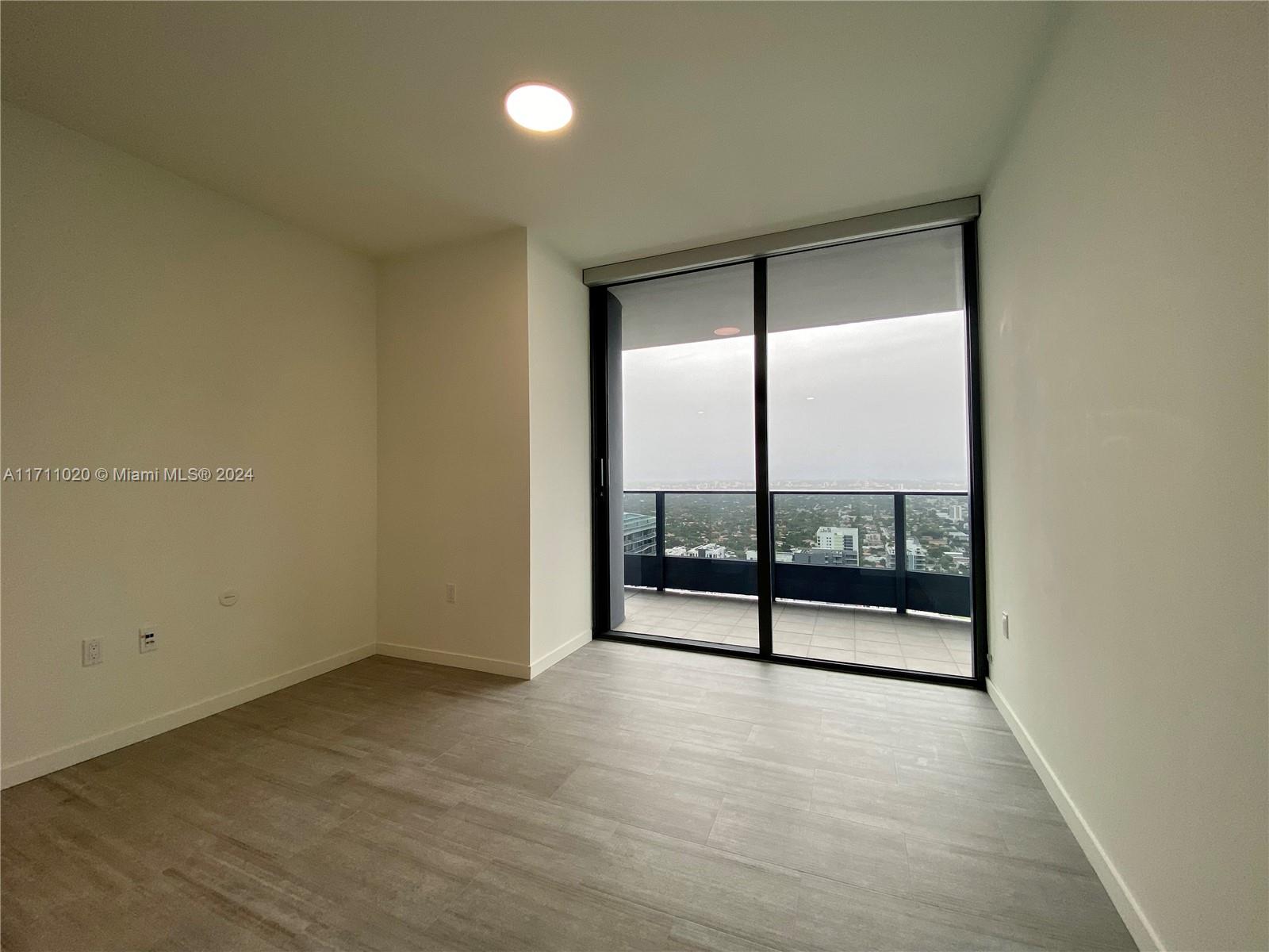 1000 Brickell Plz #4406, Miami FL 33131