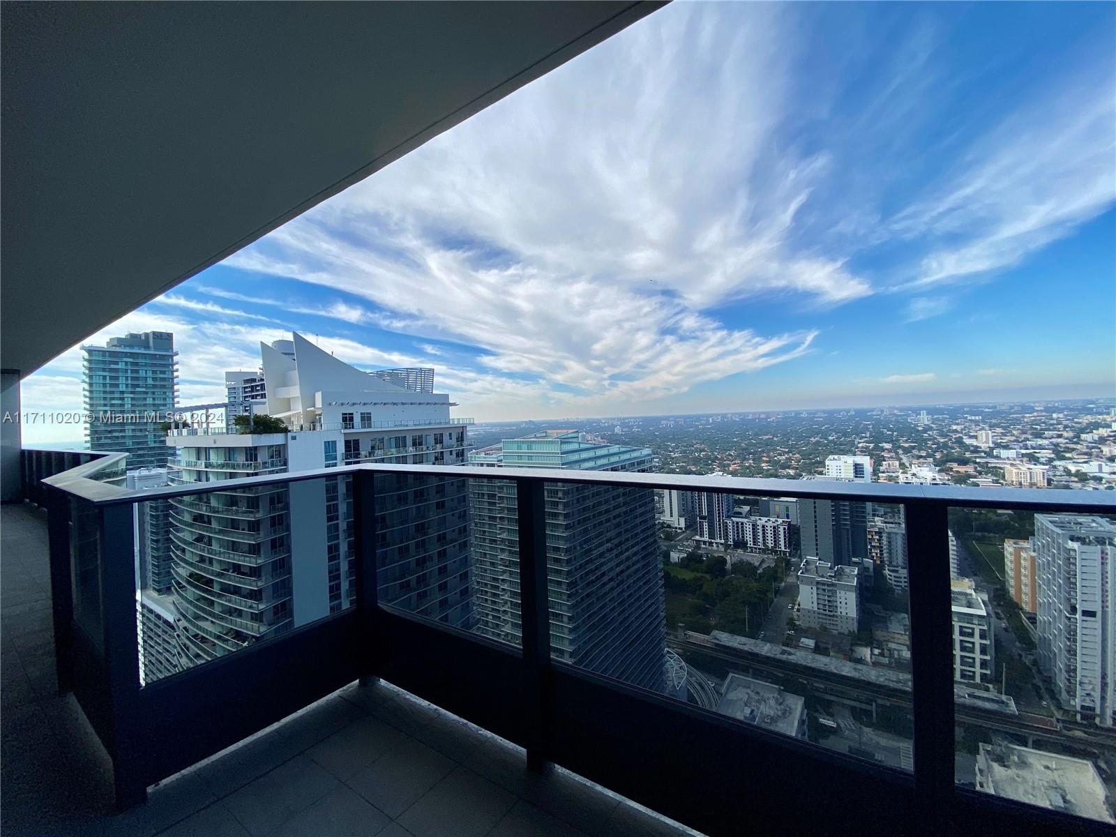 1000 Brickell Plz #4406, Miami FL 33131