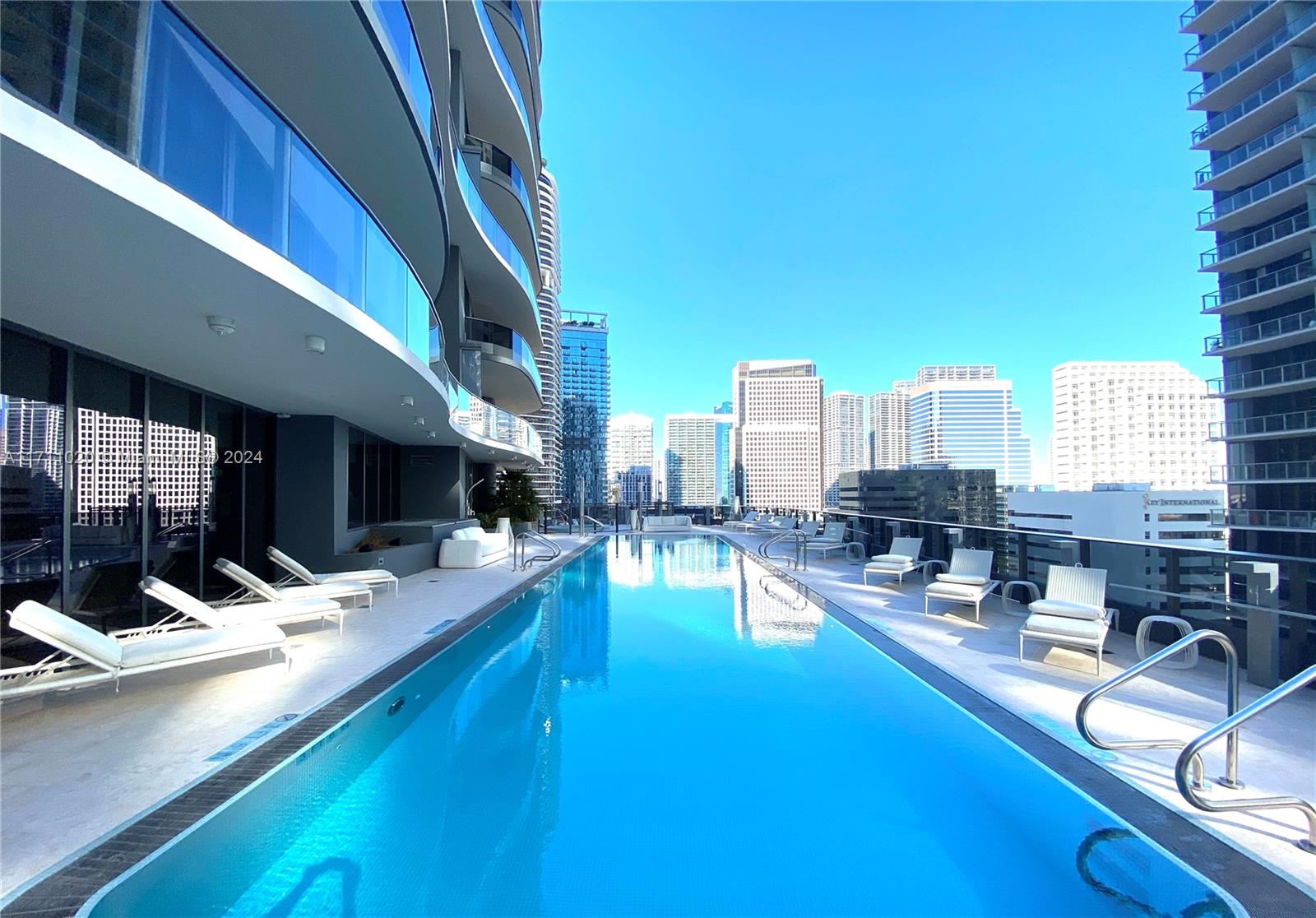 1000 Brickell Plz #4406, Miami FL 33131