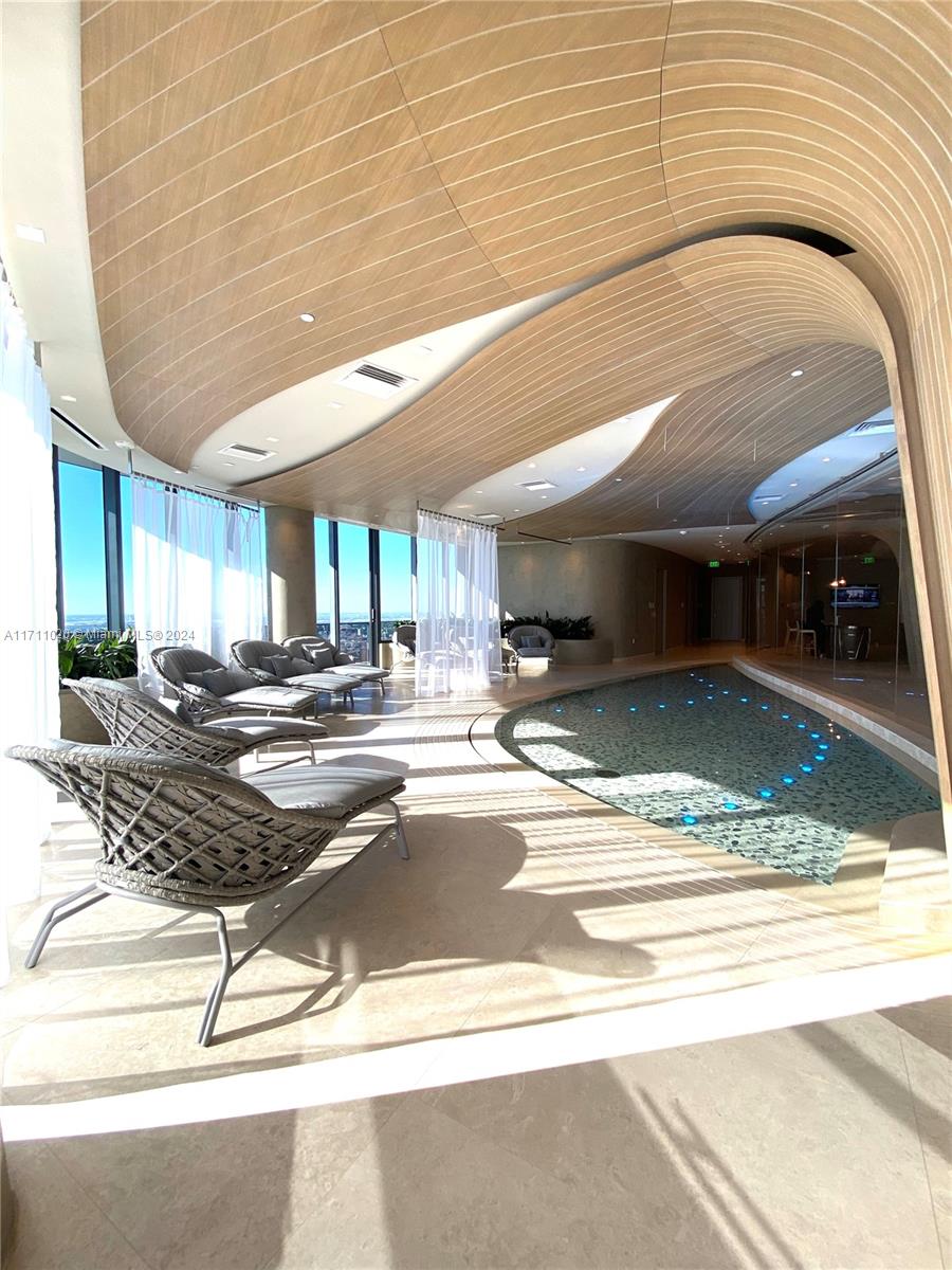 1000 Brickell Plz #4406, Miami FL 33131