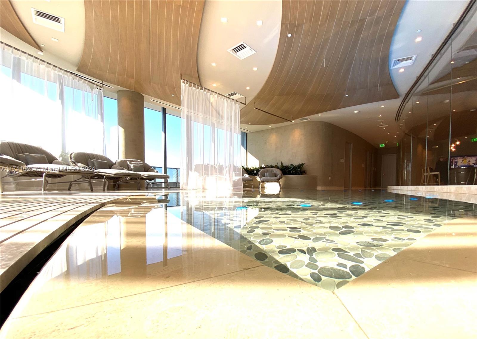 1000 Brickell Plz #4406, Miami FL 33131