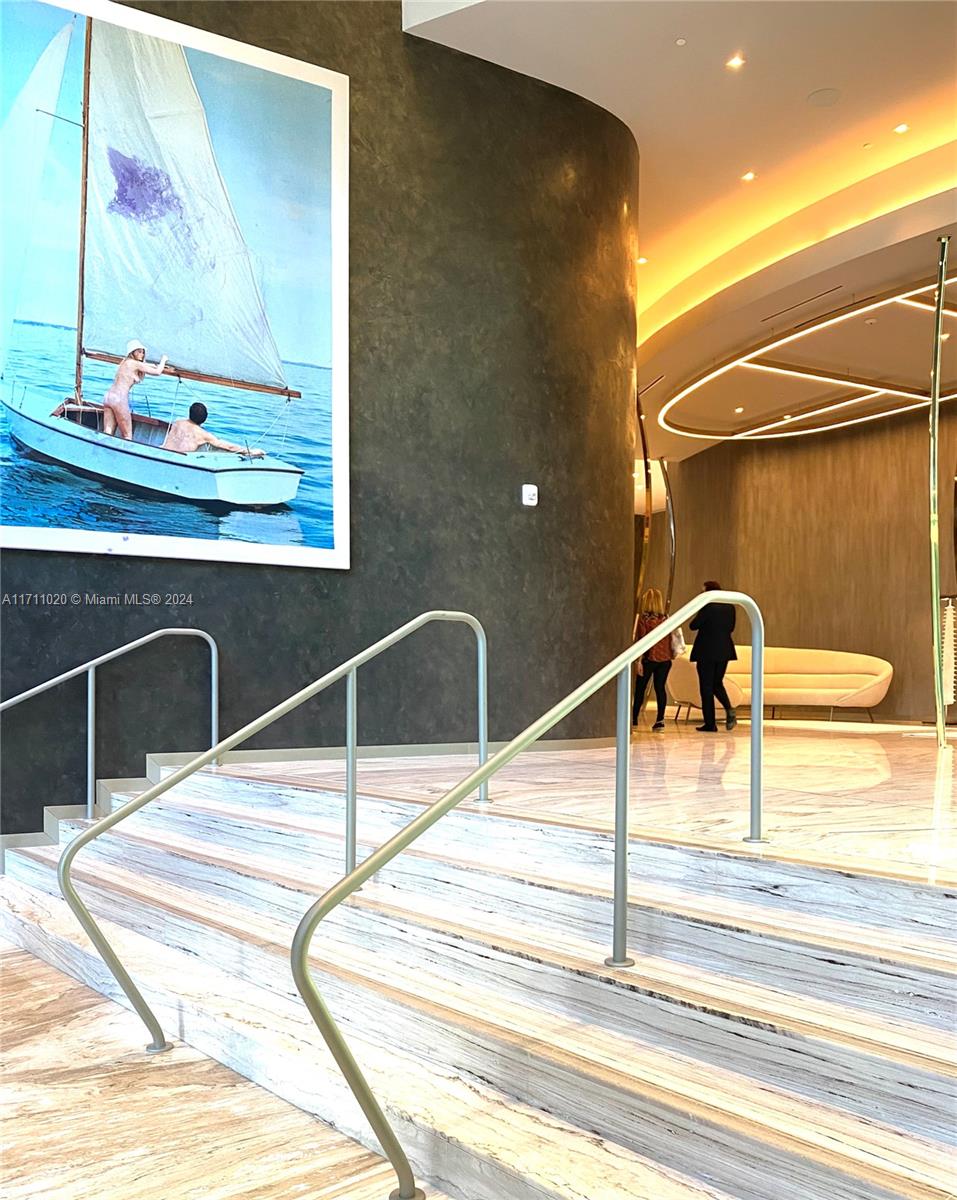 1000 Brickell Plz #4406, Miami FL 33131