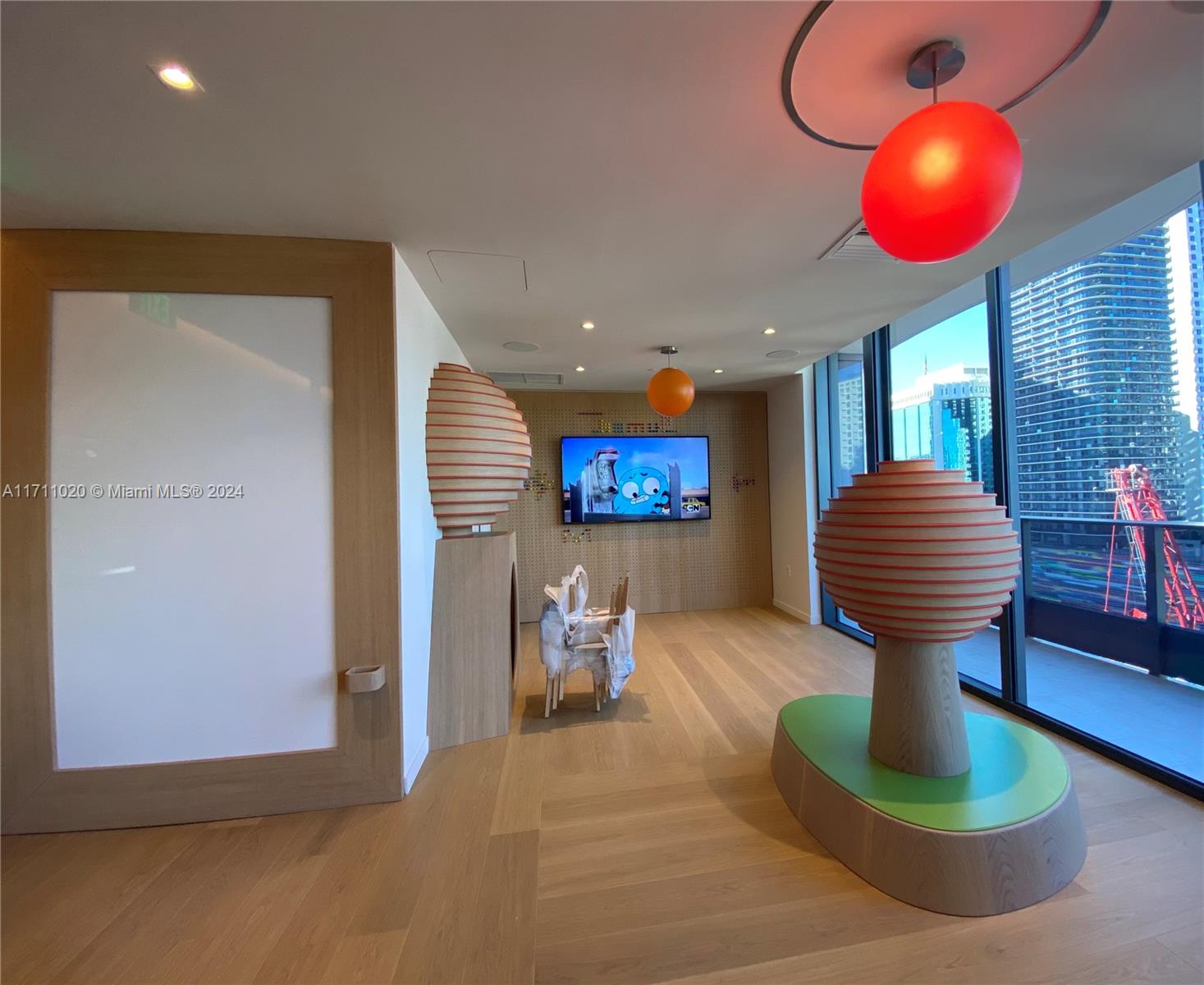 1000 Brickell Plz #4406, Miami FL 33131