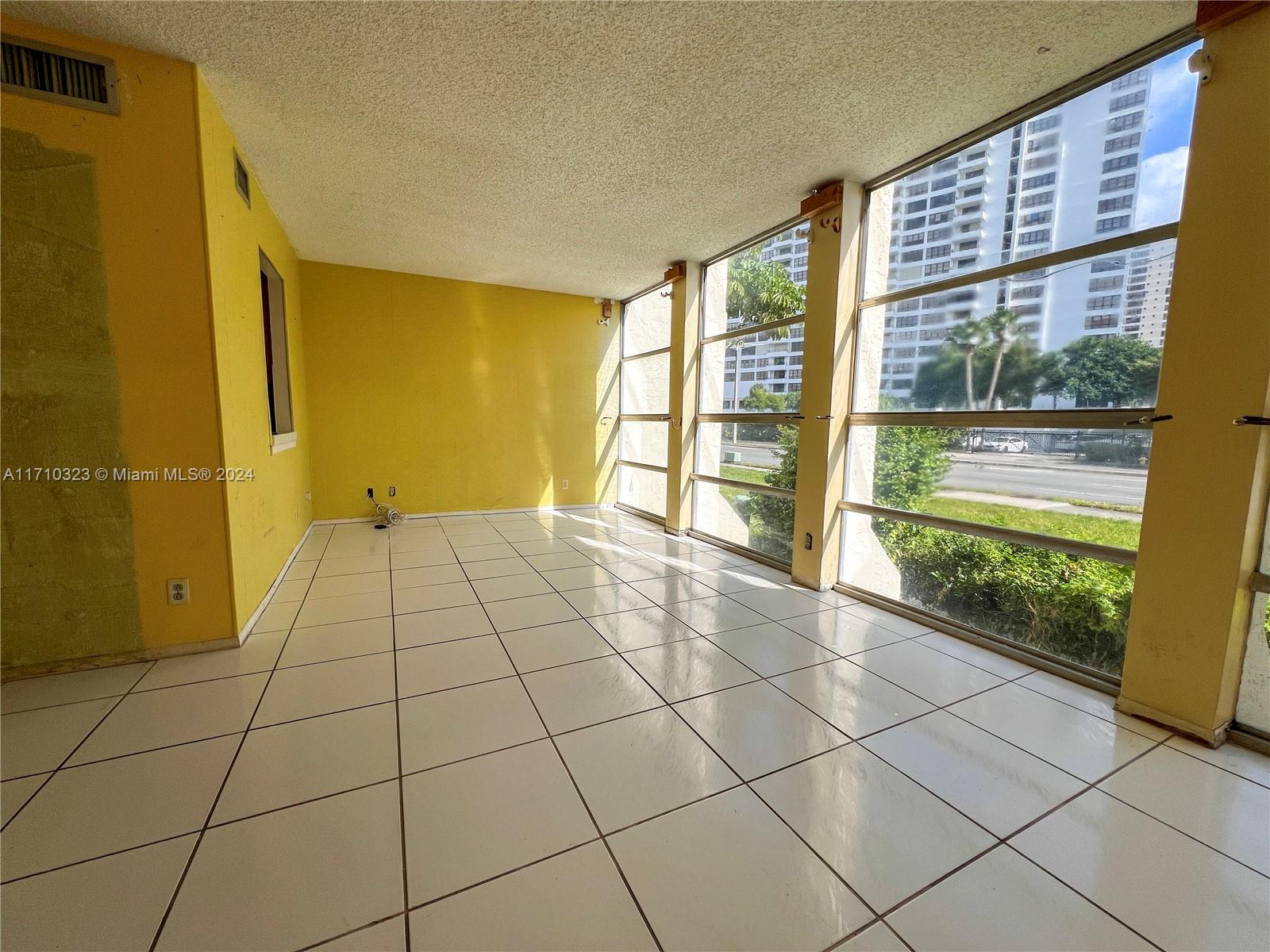 501 Three Islands Blvd #119, Hallandale Beach, Florida image 3