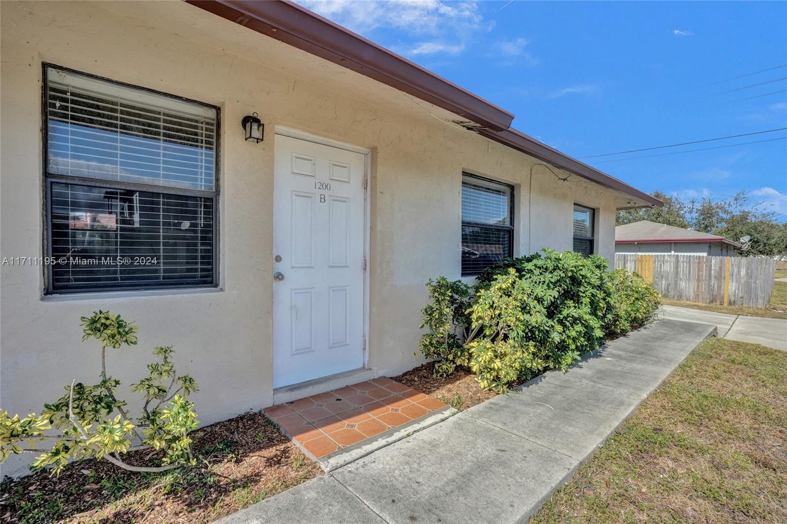 1200 W 31st St, Riviera Beach, Florida image 29