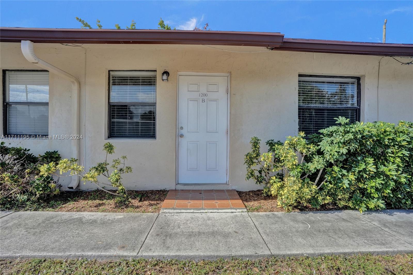 1200 W 31st St, Riviera Beach, Florida image 30