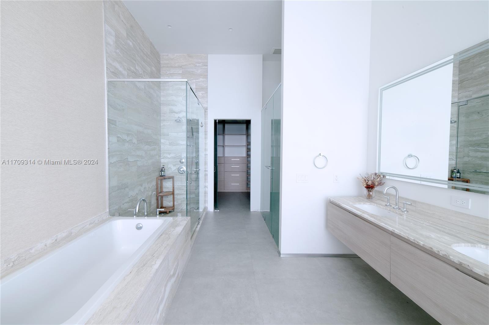 2900 NE 7th Ave #5001, Miami FL 33137