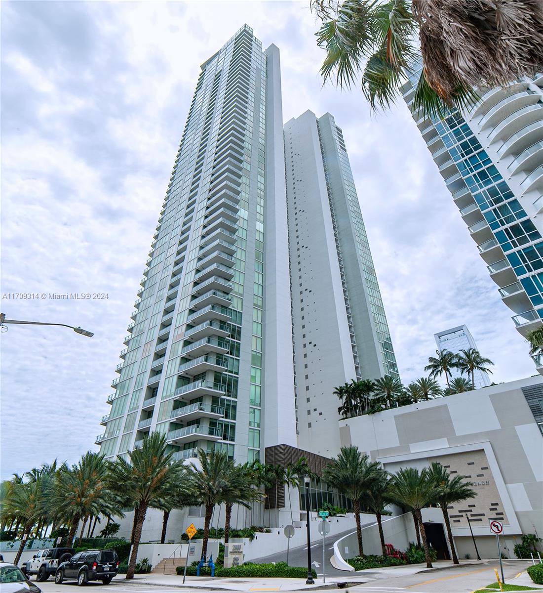 2900 NE 7th Ave #5001, Miami FL 33137