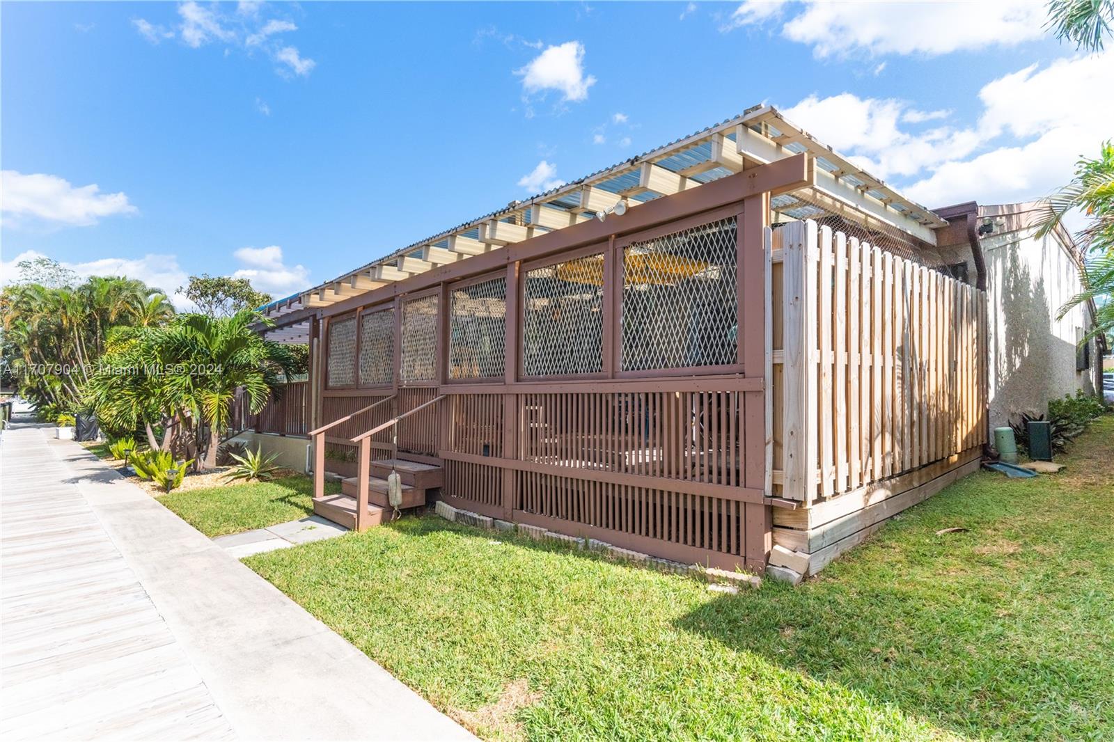 2617 S Parkview Dr, Hallandale Beach, Florida image 42