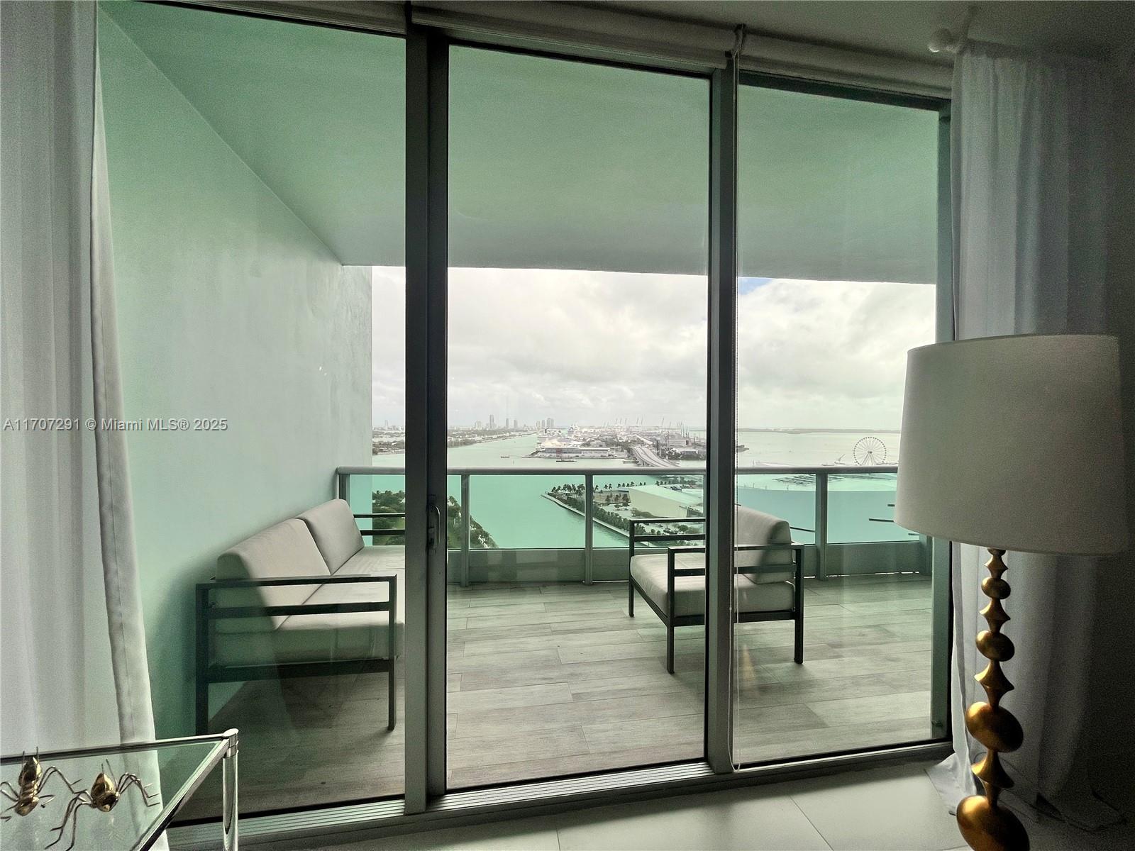900 Biscayne Blvd #2702, Miami FL 33132