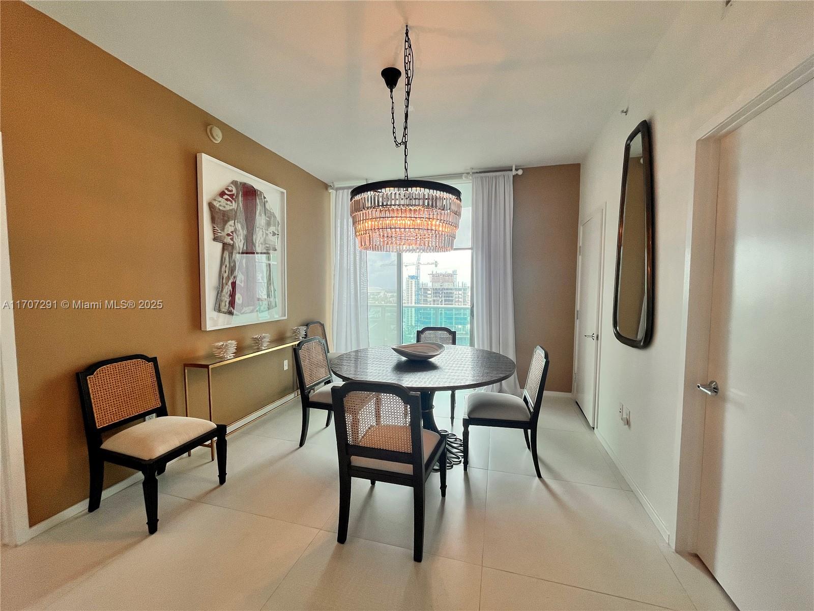 900 Biscayne Blvd #2702, Miami FL 33132