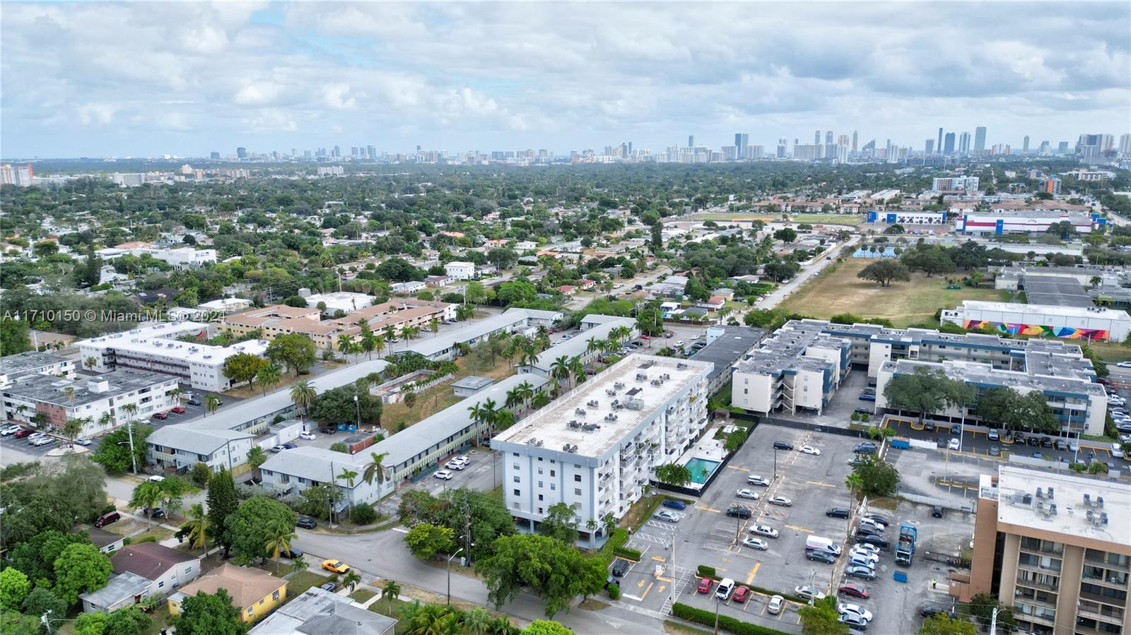 920 NE 169th St #517, North Miami Beach, Florida image 33