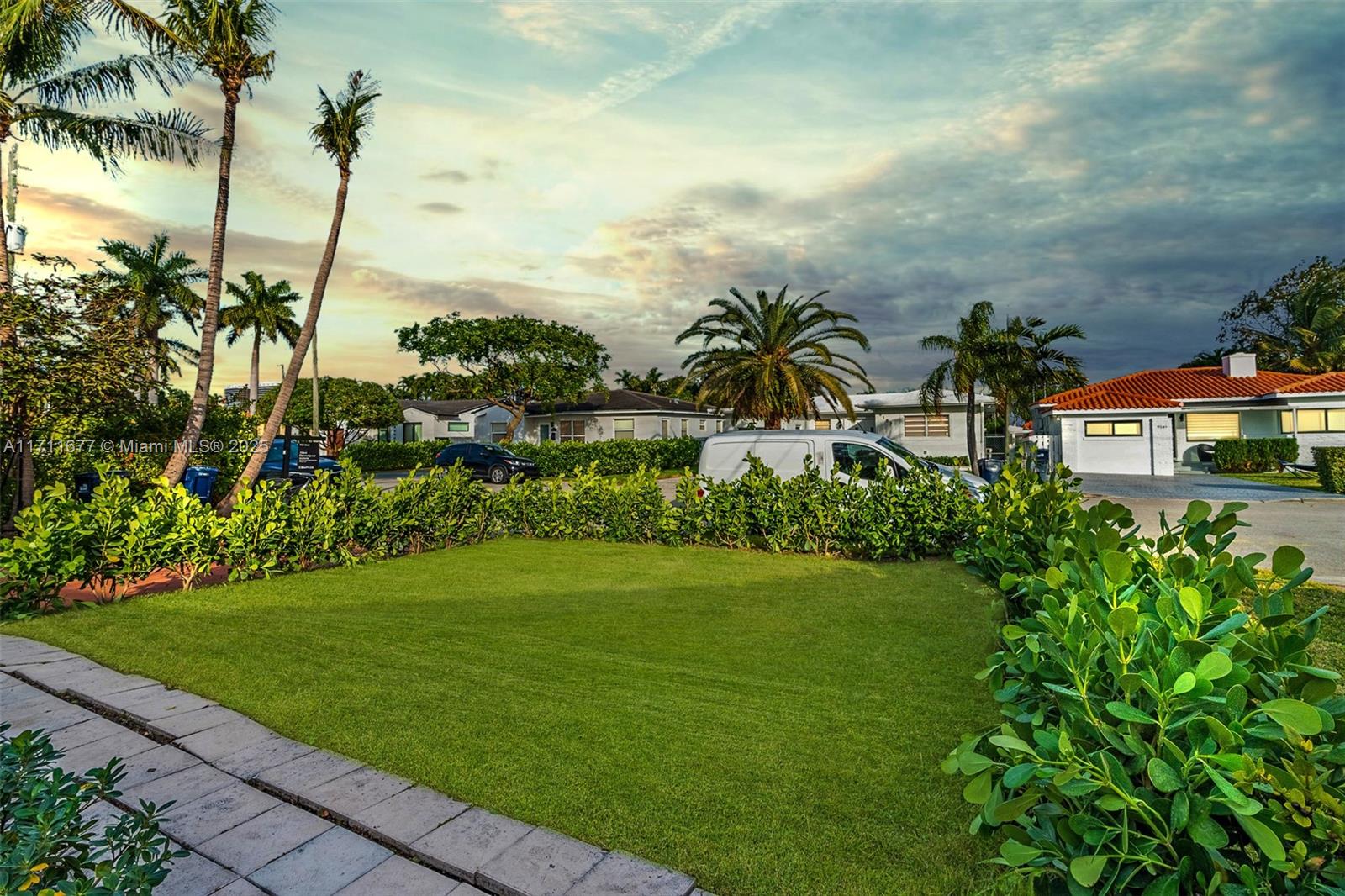 9156 Froude Ave, Surfside, Florida image 3