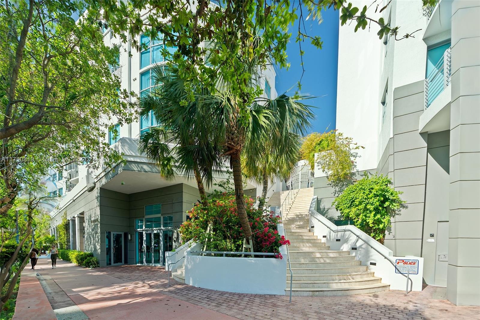 Residential, Miami Beach, Florida image 2