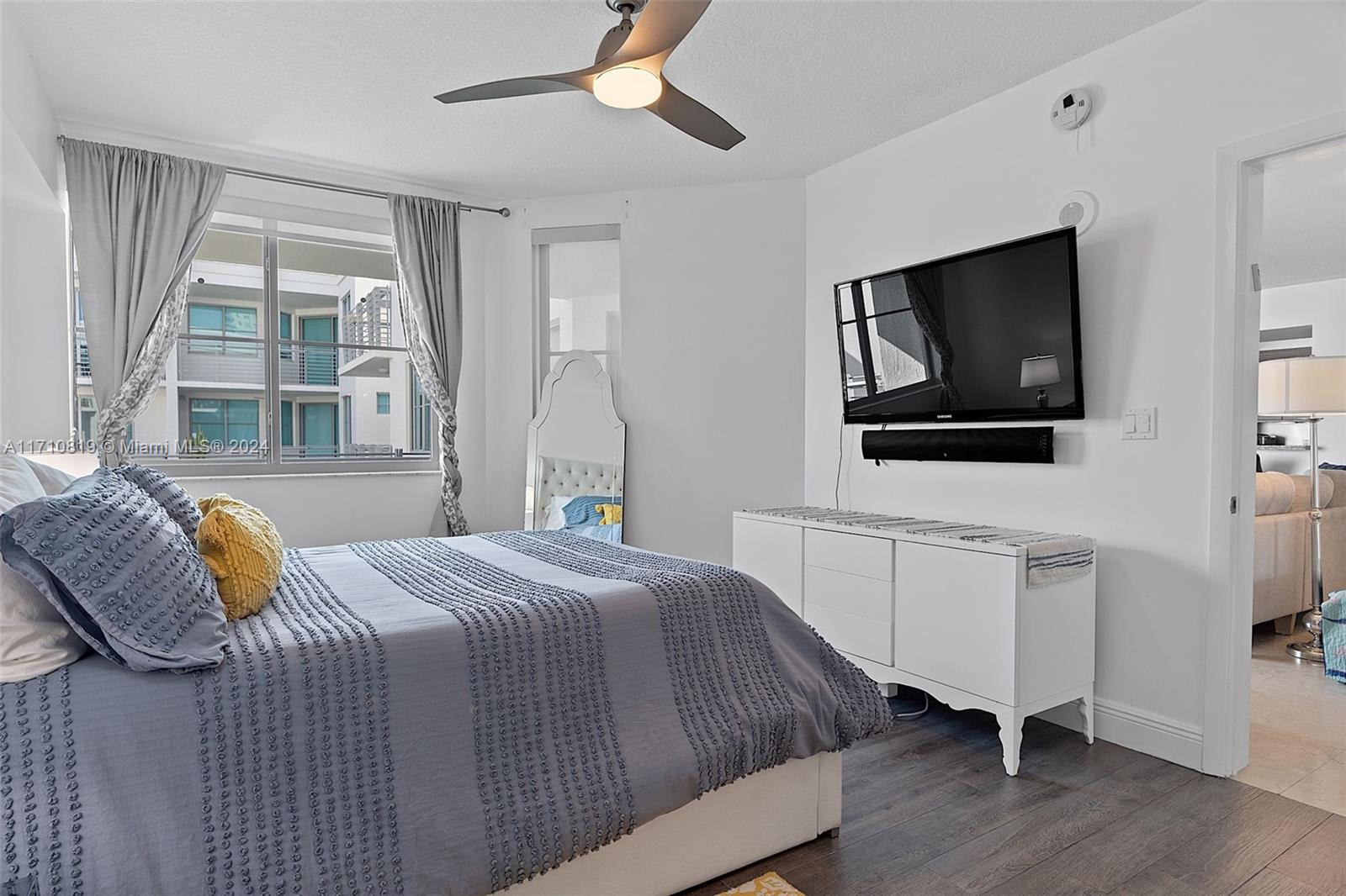 110 Washington Ave #1714, Miami Beach FL 33139