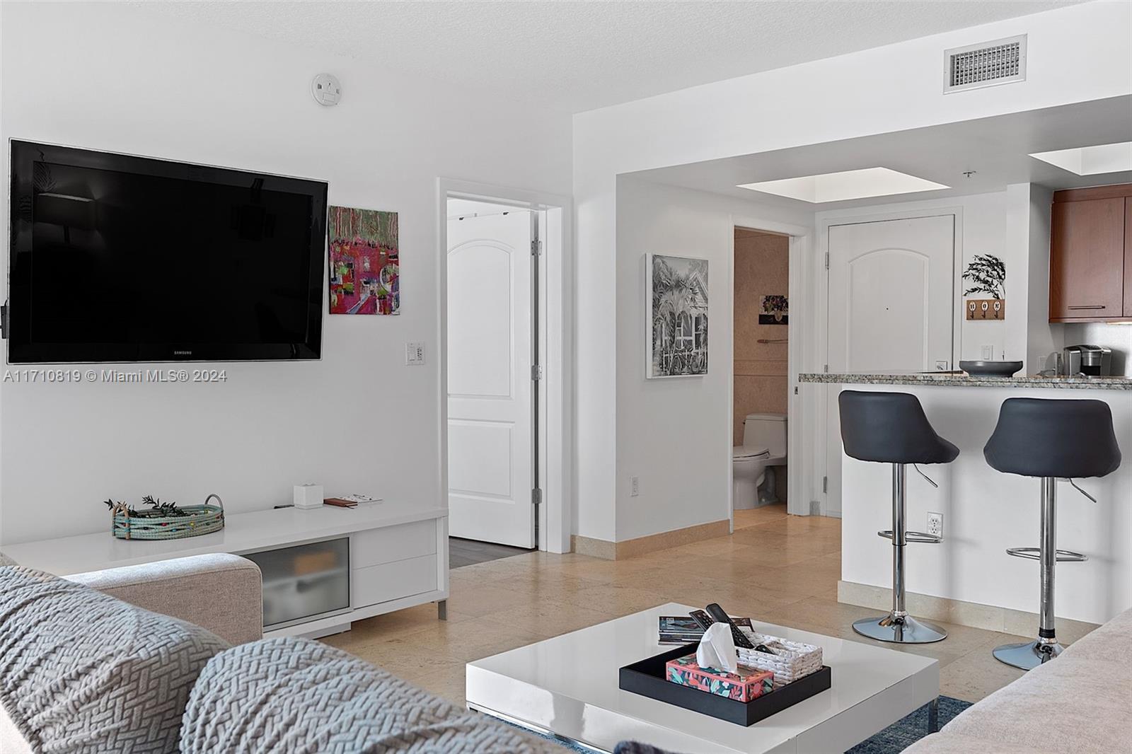 110 Washington Ave #1714, Miami Beach FL 33139