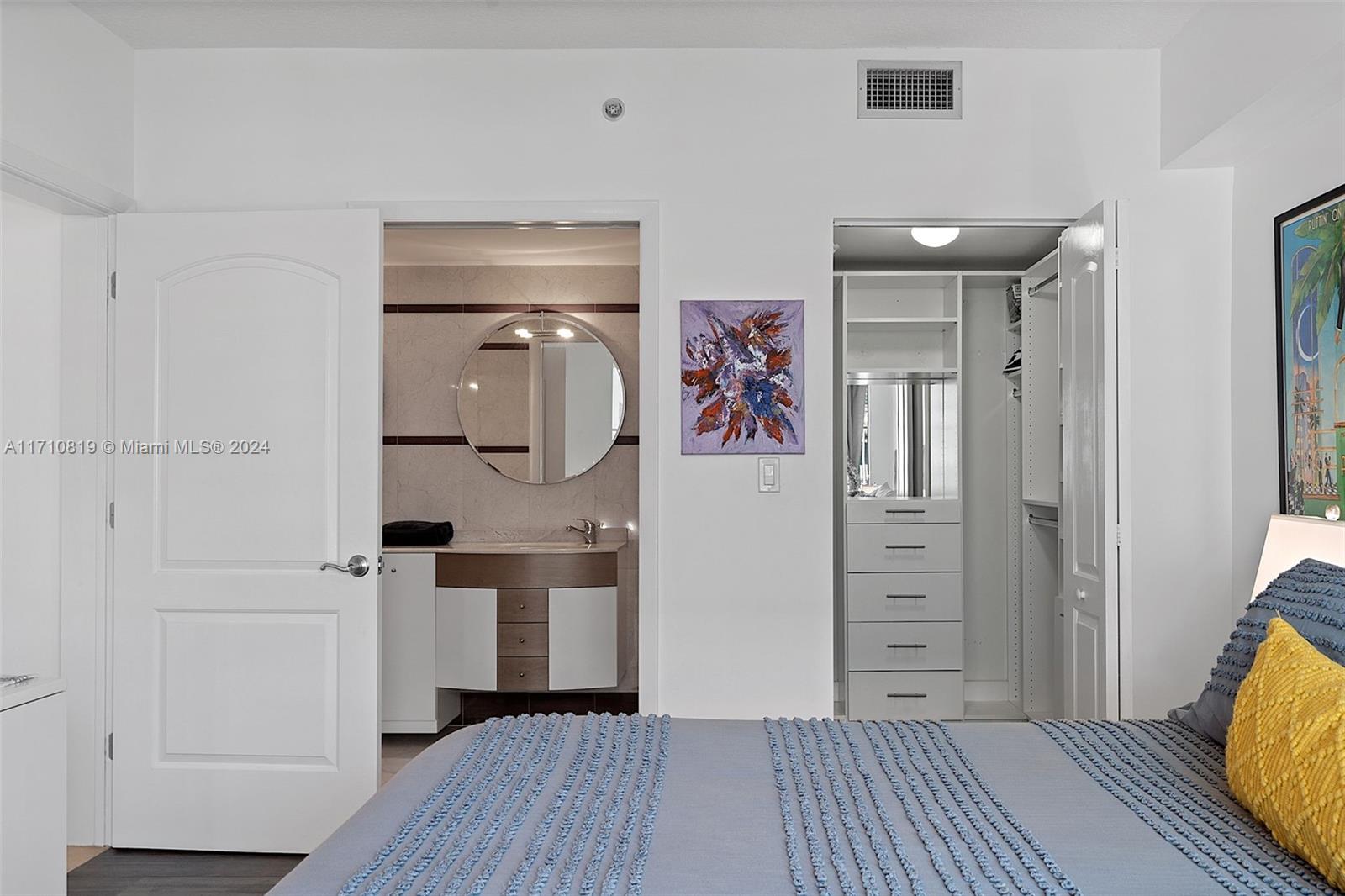 110 Washington Ave #1714, Miami Beach FL 33139