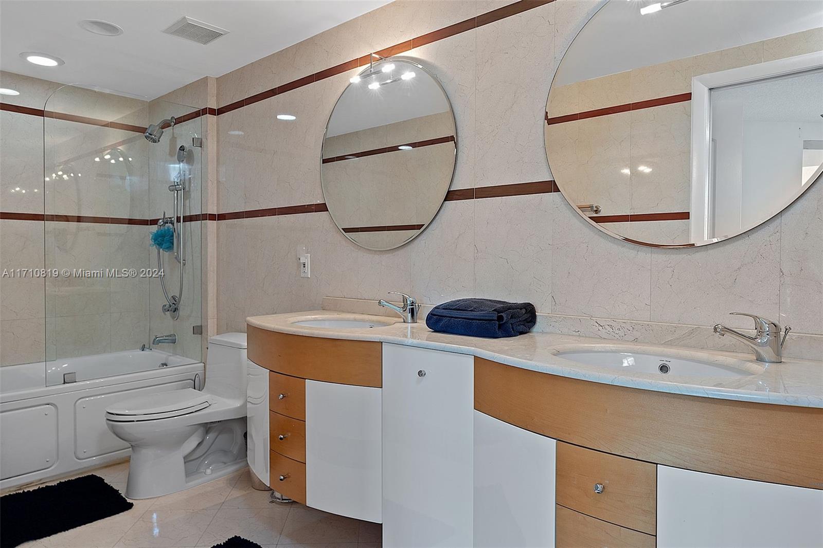 110 Washington Ave #1714, Miami Beach FL 33139