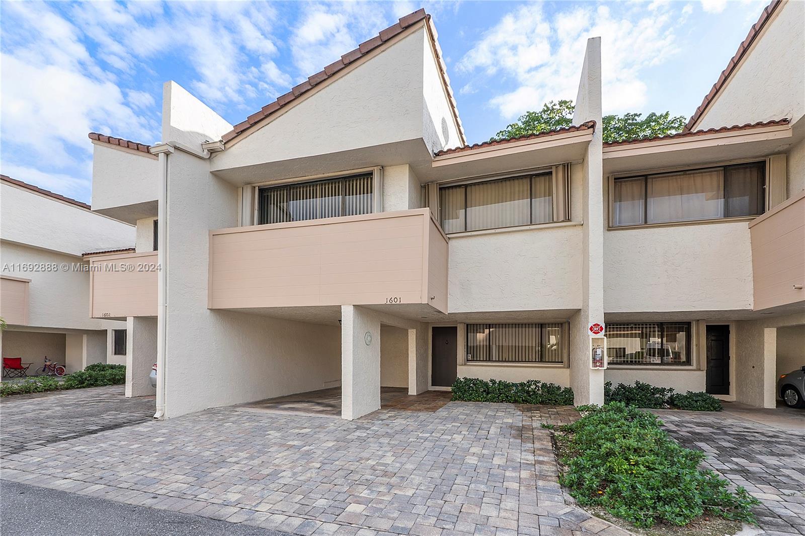 1601 Cypress Pointe Dr #1601, Coral Springs, Florida image 1