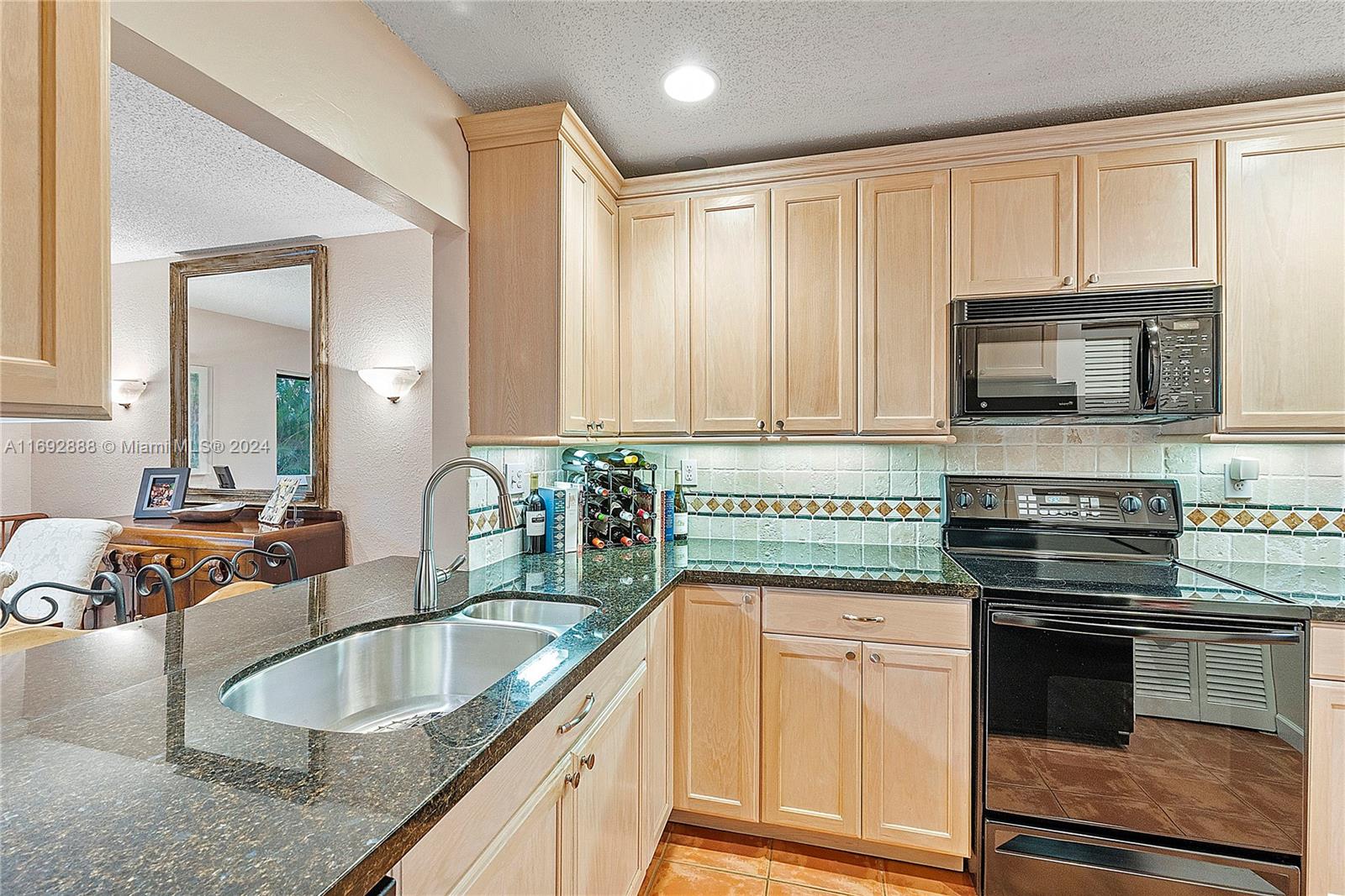 1601 Cypress Pointe Dr #1601, Coral Springs, Florida image 11