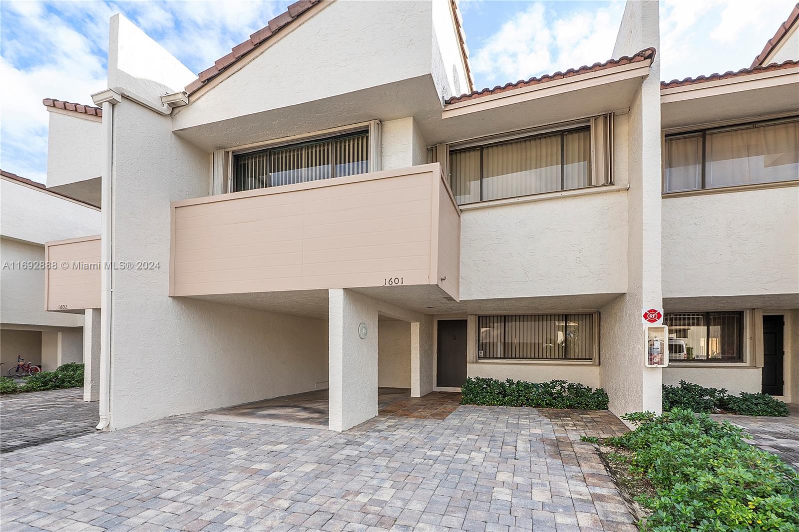 1601 Cypress Pointe Dr #1601, Coral Springs, Florida image 2