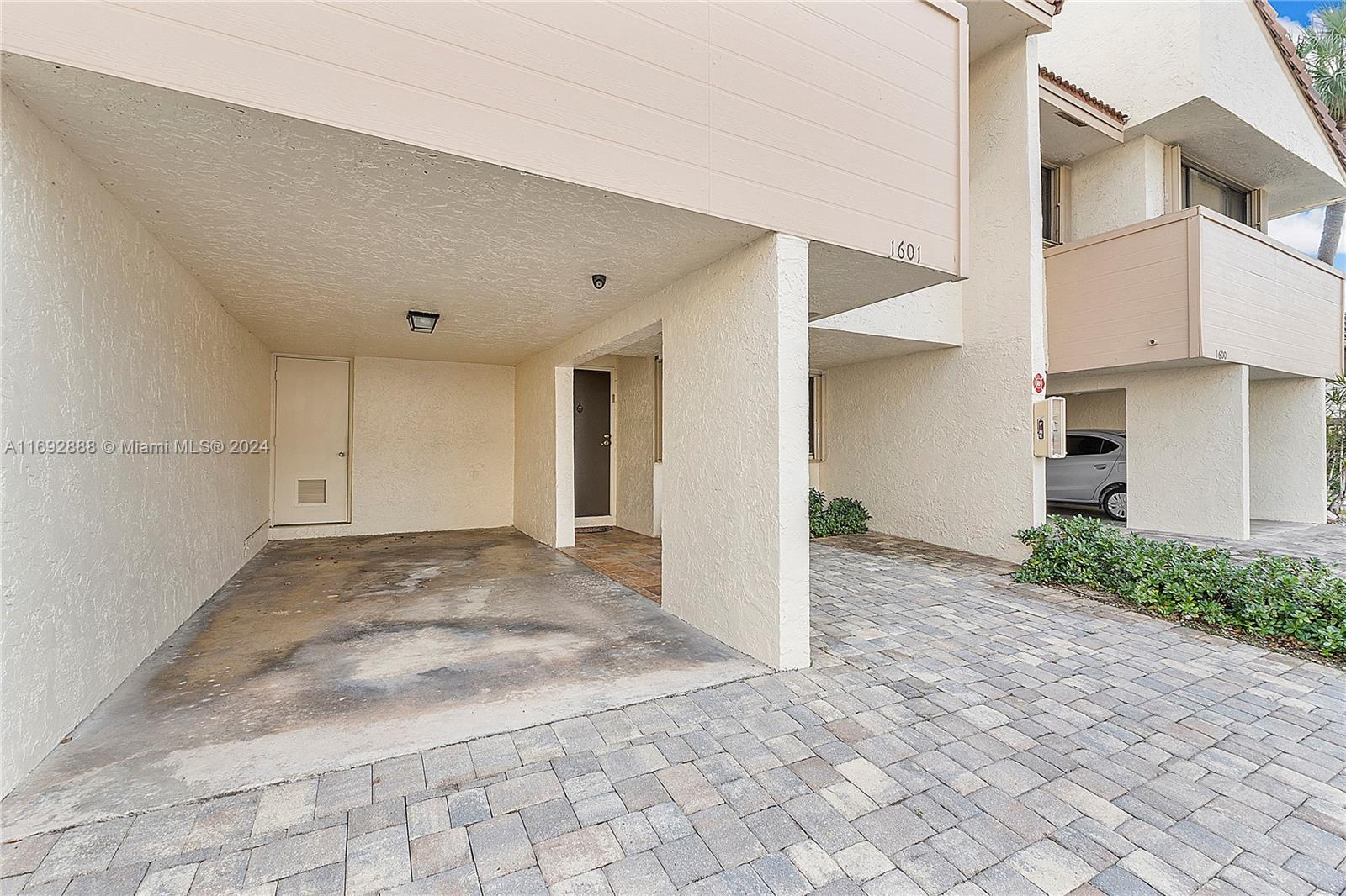 1601 Cypress Pointe Dr #1601, Coral Springs, Florida image 3