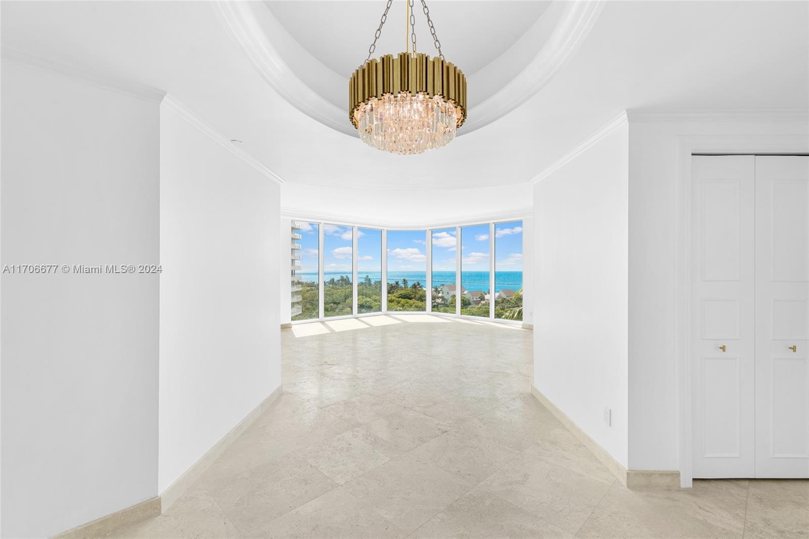 300 S Pointe #801, Miami Beach, Florida image 1