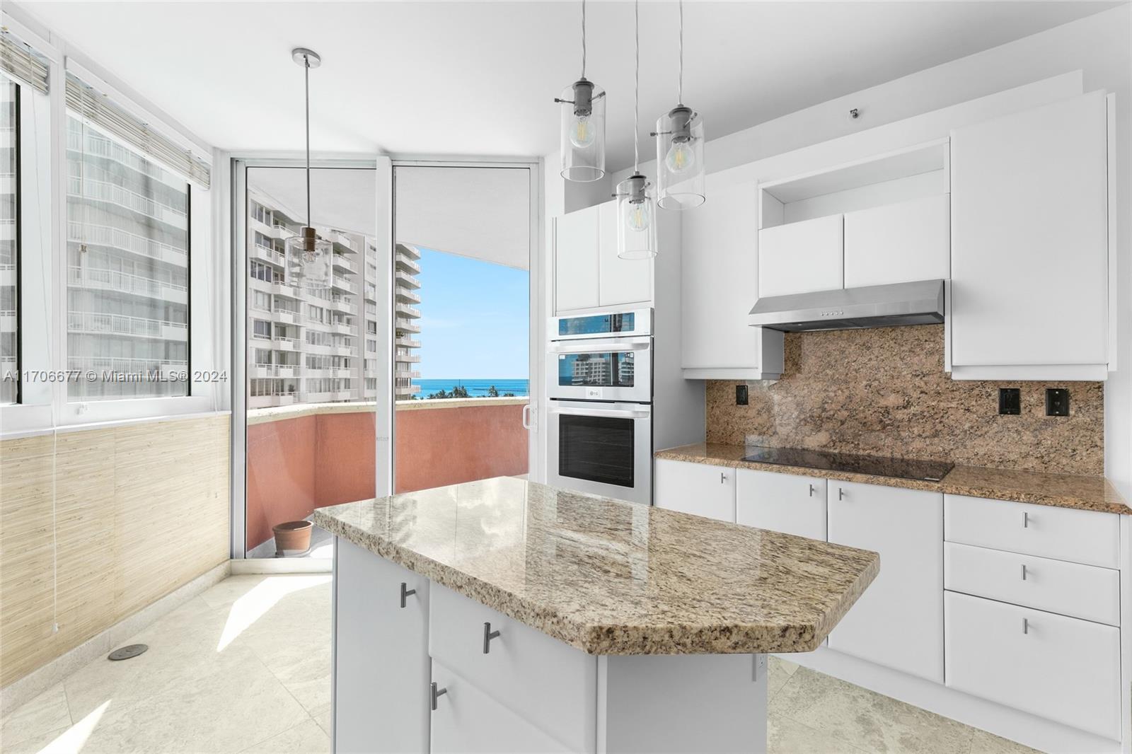 300 S Pointe #801, Miami Beach, Florida image 10