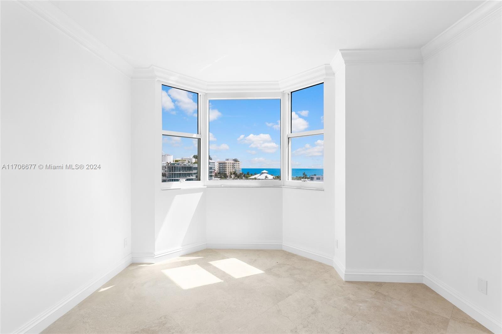 300 S Pointe #801, Miami Beach, Florida image 19