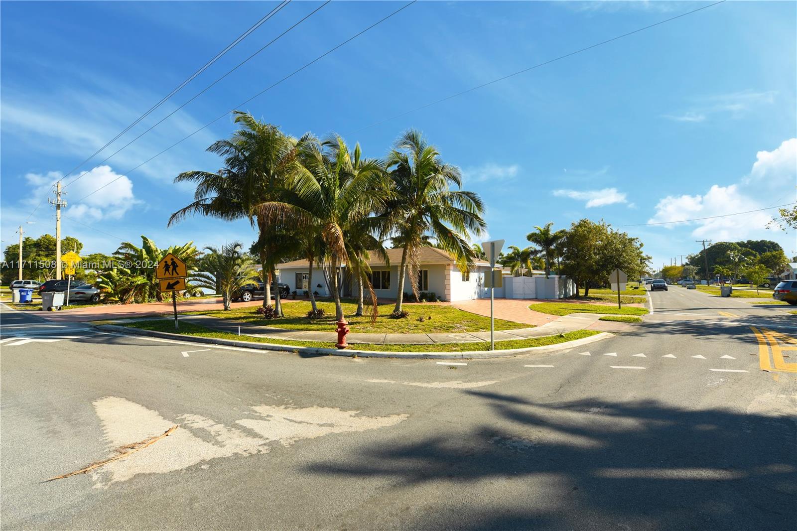 1100 NE 4th St, Pompano Beach, Florida image 17