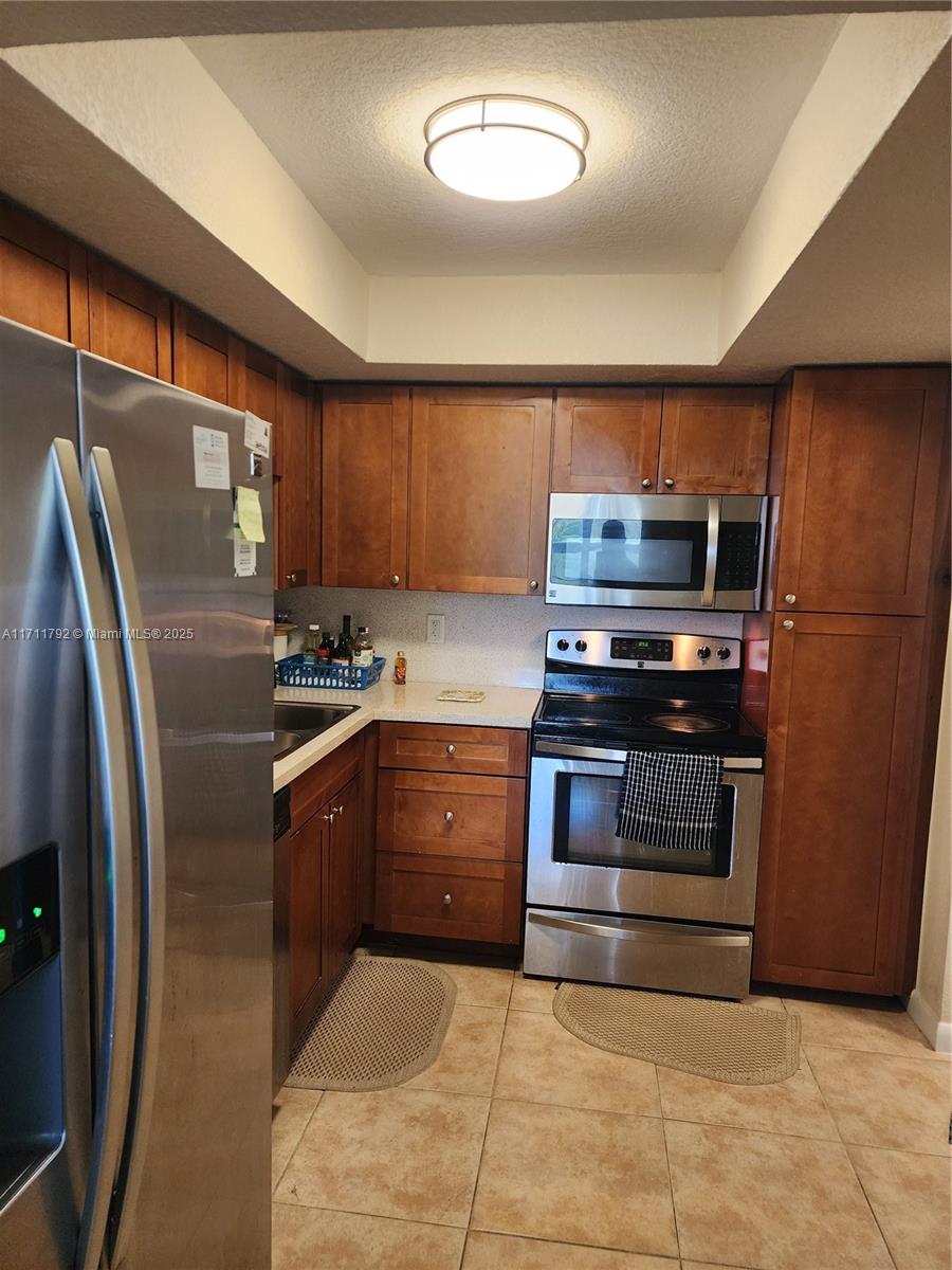 1000 Saint Charles Pl #406, Pembroke Pines, Florida image 27