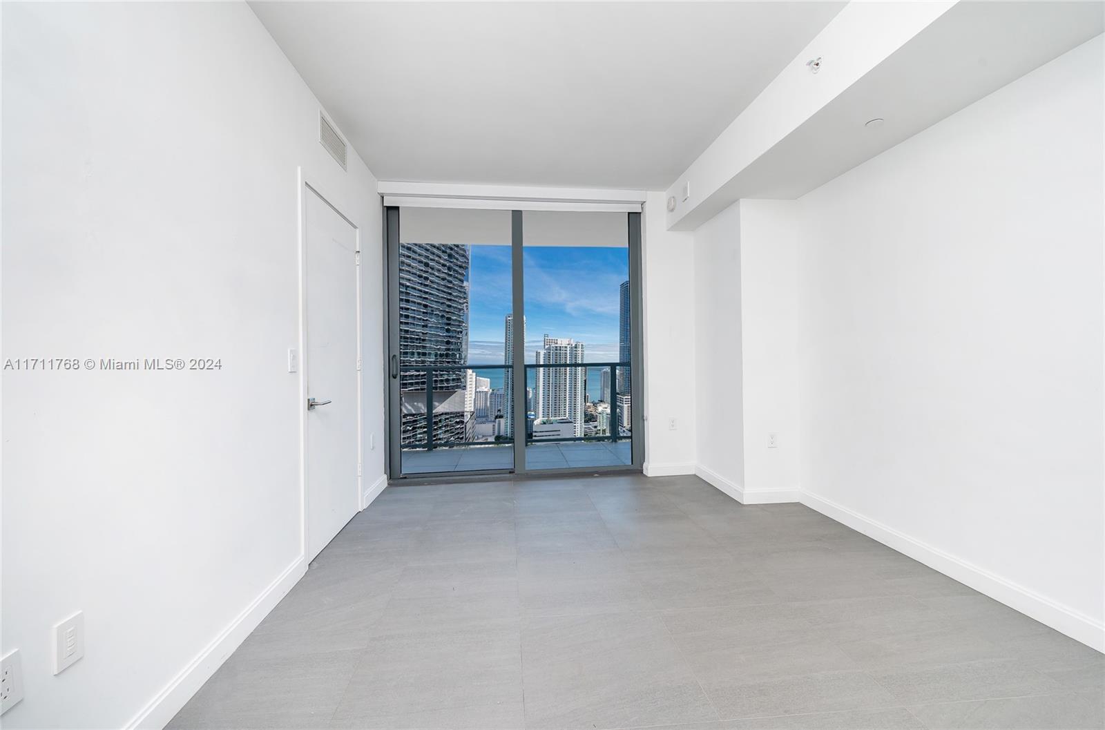 45 SW 9th St #3401, Miami FL 33130