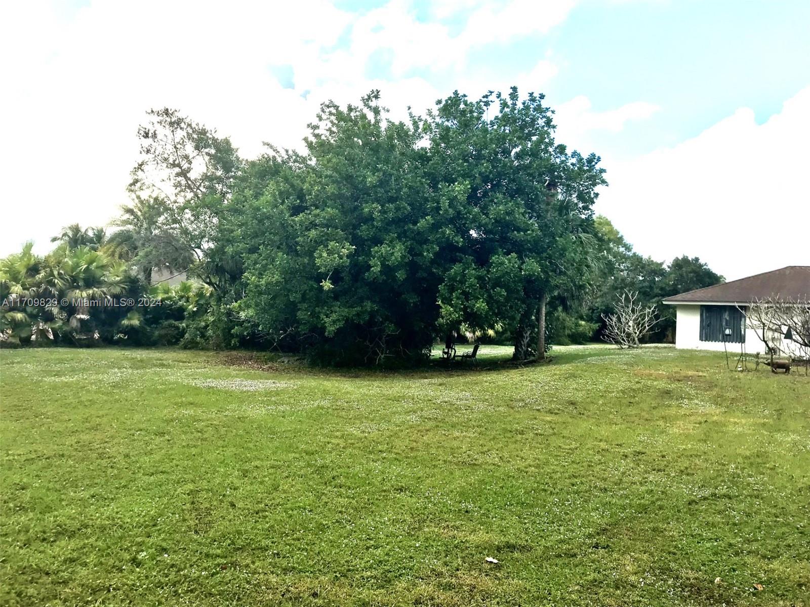 Residential, Loxahatchee, Florida image 17