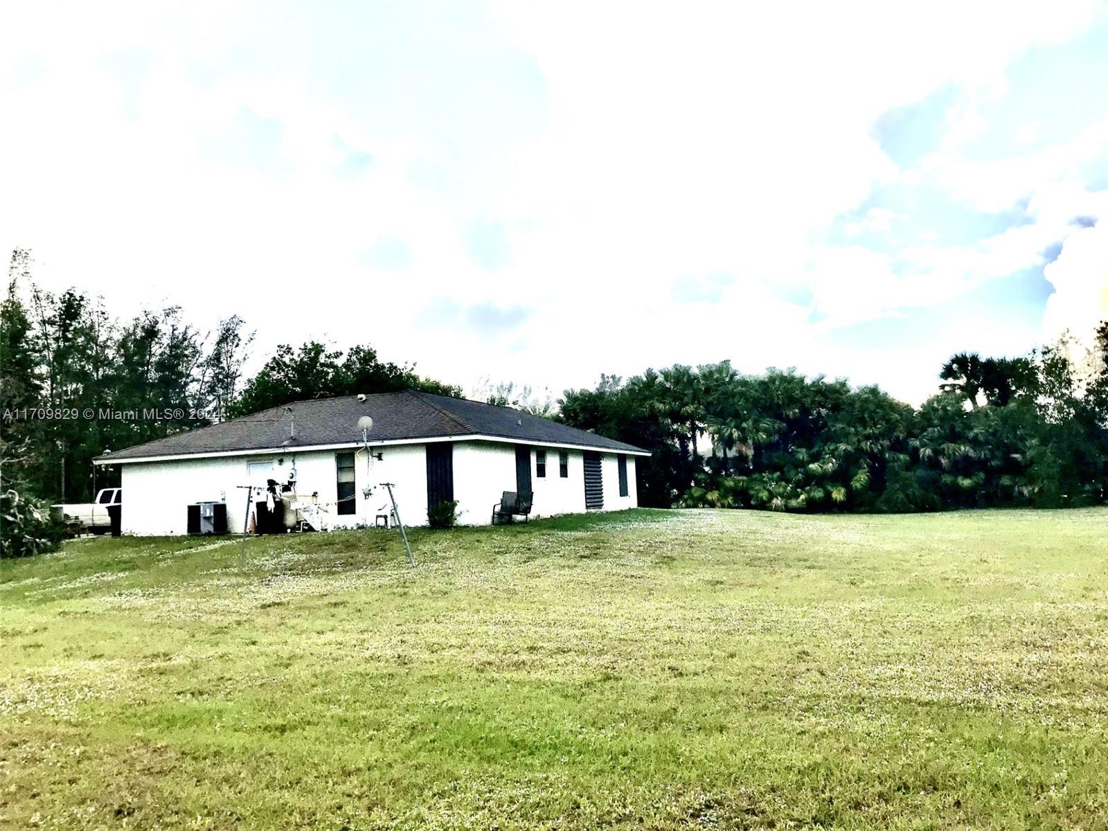 Residential, Loxahatchee, Florida image 18