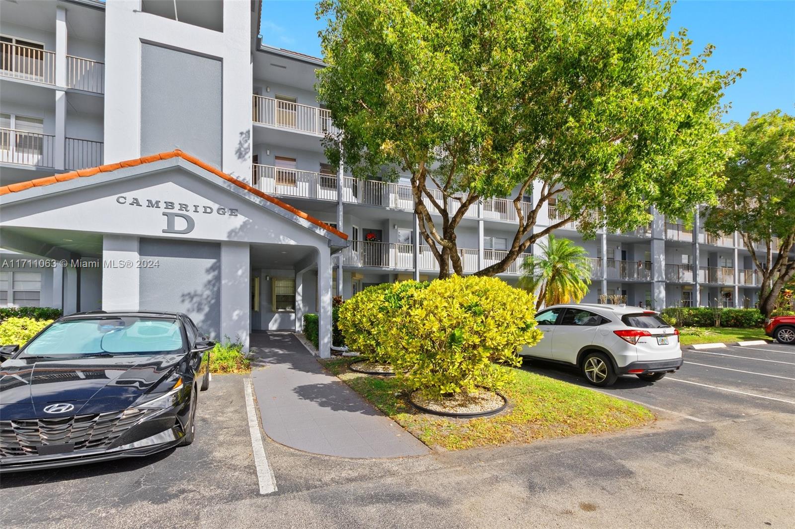 1151 SW 128th Ter #304D, Pembroke Pines, Florida image 3