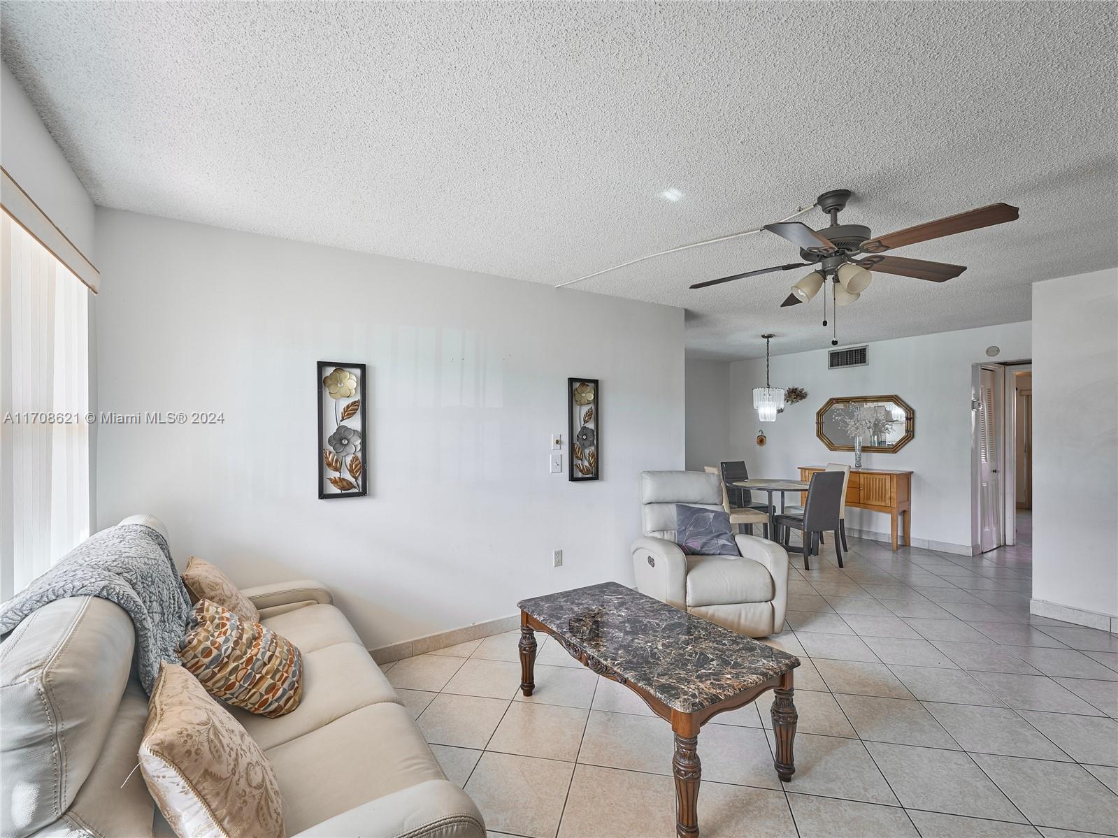 135 NE 202nd Ter #N6, Miami Gardens, Florida image 4