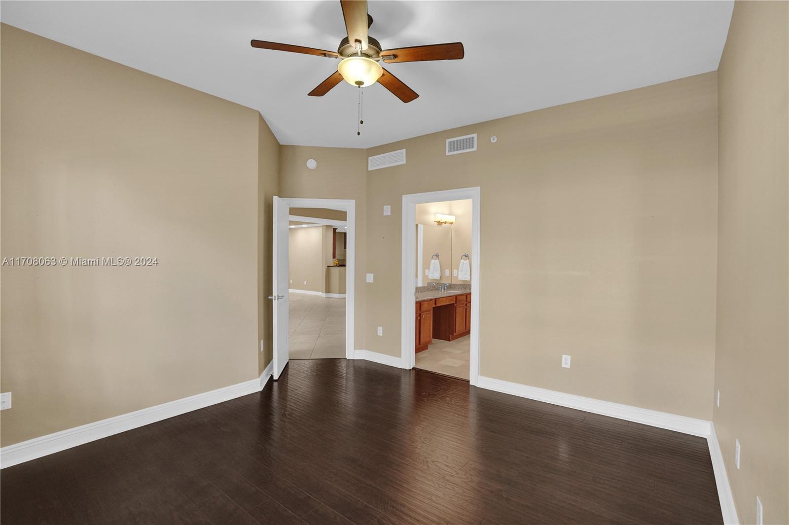 16100 Emerald Estates Dr #282, Weston, Florida image 33