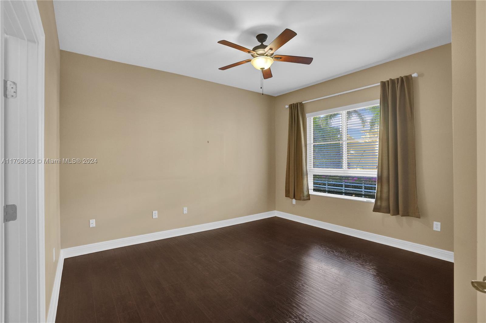 16100 Emerald Estates Dr #282, Weston, Florida image 34