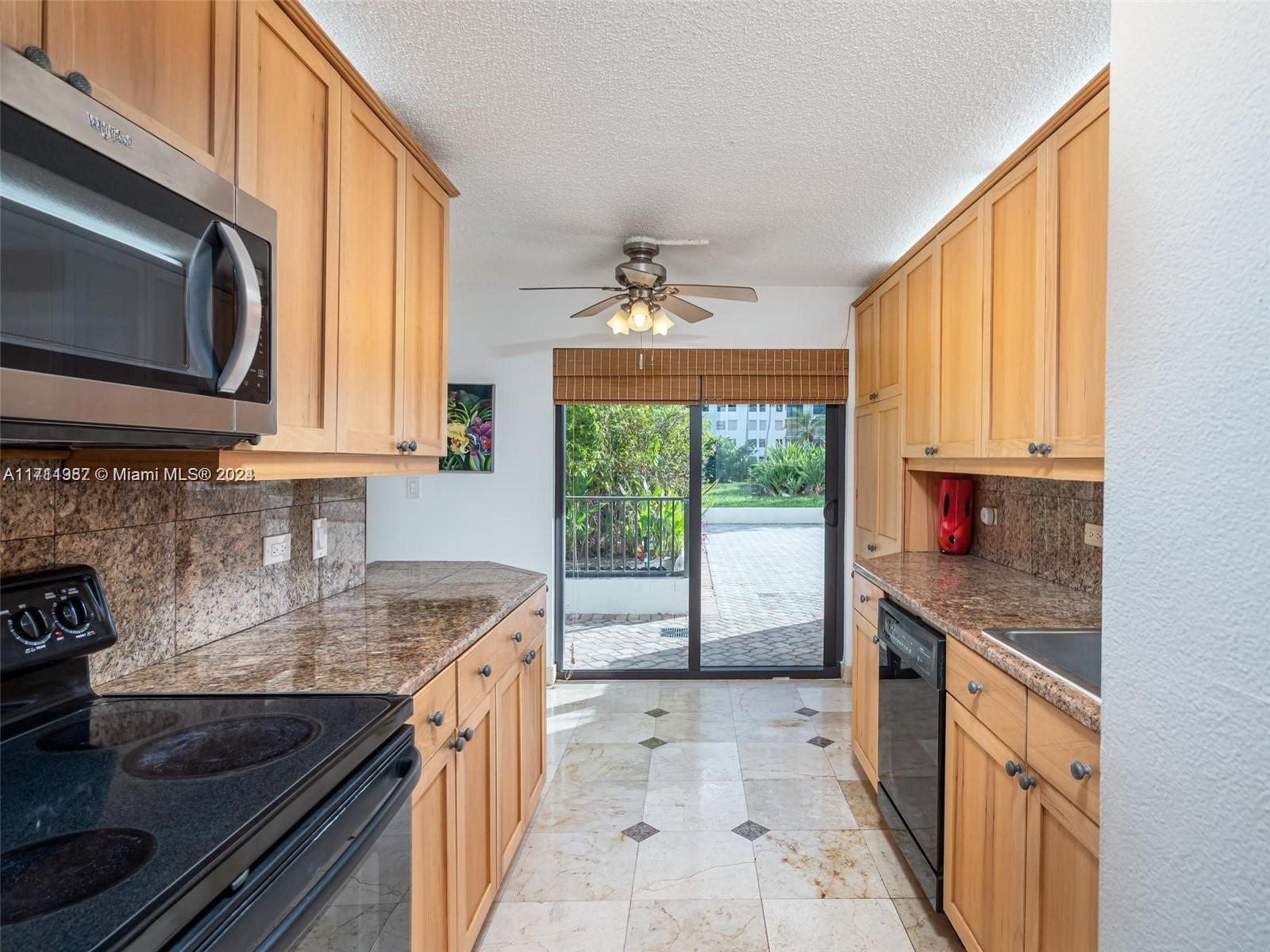 Listing Photo 10