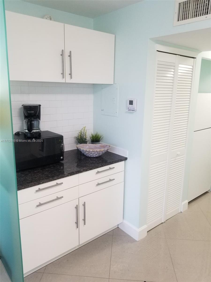 88500 Overseas Hwy #302, Tavernier, Florida image 23