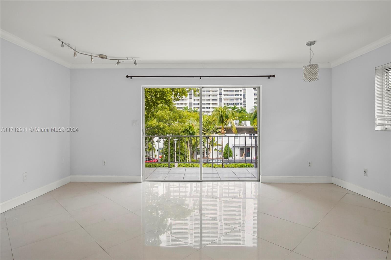 3522 NE 171st St #308, North Miami Beach, Florida image 22