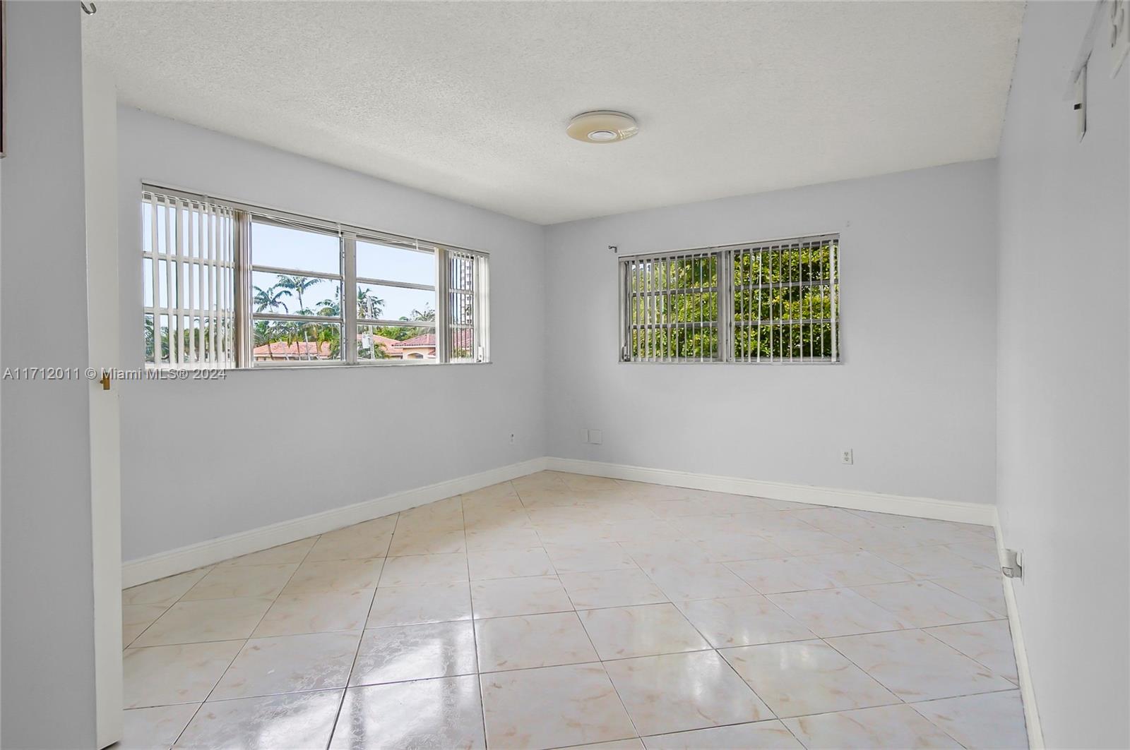 3522 NE 171st St #308, North Miami Beach, Florida image 31