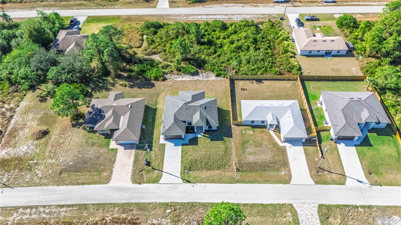 510 Cottonwood Ave S, Lehigh Acres, Florida image 8